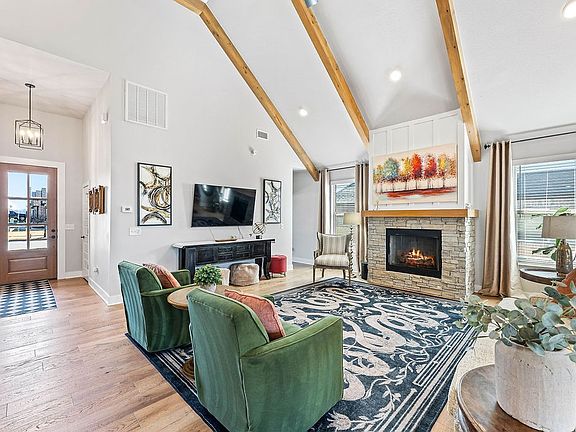 5th image of 1913 Abbott Ln