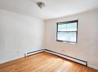 1652 W Pratt Blvd APT 2S, Chicago, IL 60626