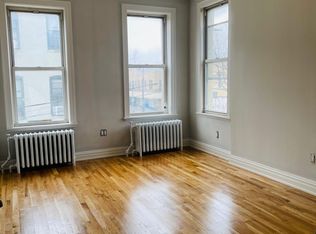 7102 68th St #2, Ridgewood, NY 11385