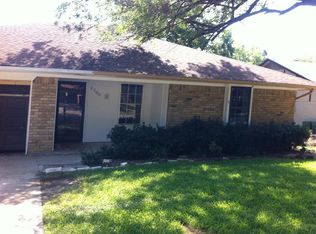 2505 Highgate Dr, Arlington, TX 76016