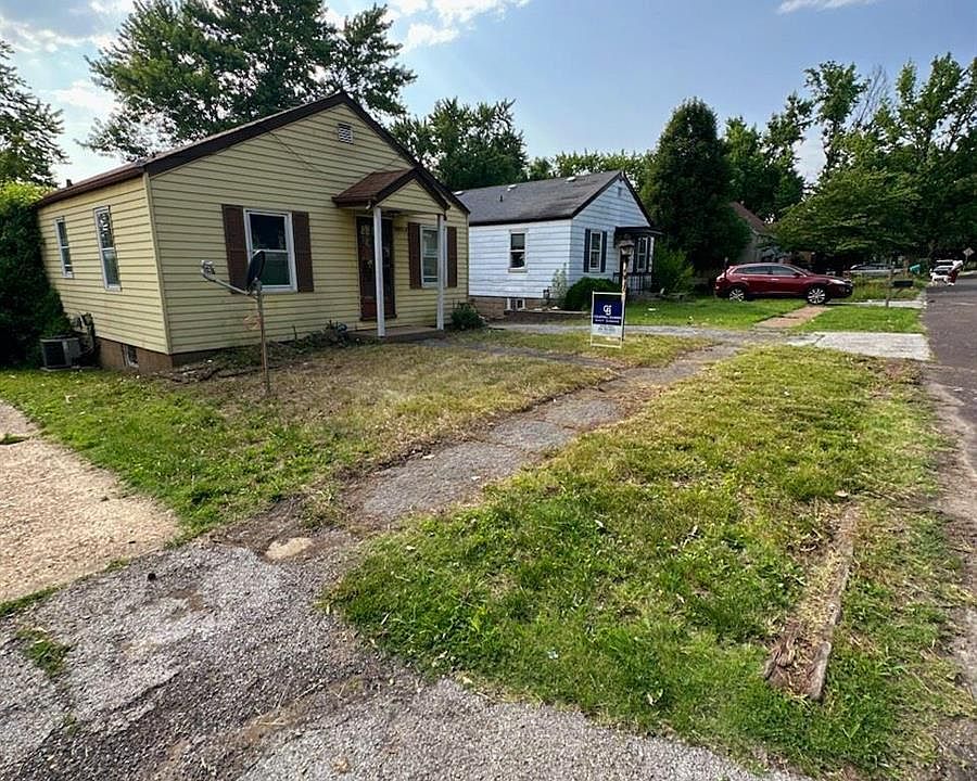 1st image of 9853 Green Valley Dr