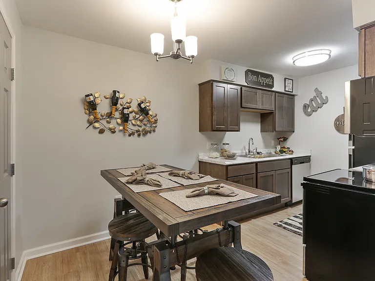The Mayfair Apartment Homes — Photo 21