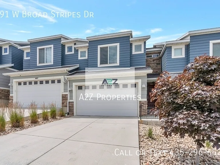 691 W Broad Stripes Dr — Photo 2