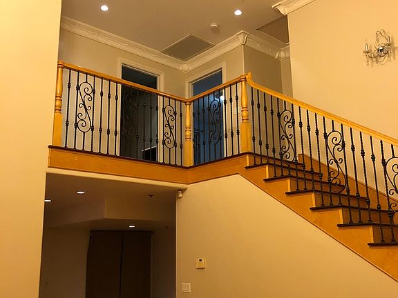 2nd image of 11402 Lambert Ave