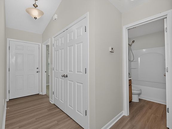 4th image of 10283 Calvary Rd