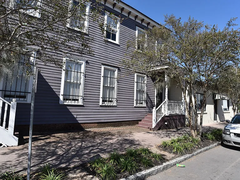 1407 Habersham St — Photo 1