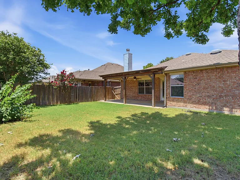 2324 Evening Song Dr — Photo 21
