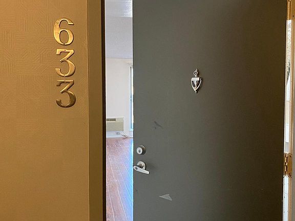 2nd image of 200-10 Lombard St #633