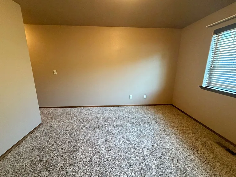 907 Fawn Cir — Photo 12