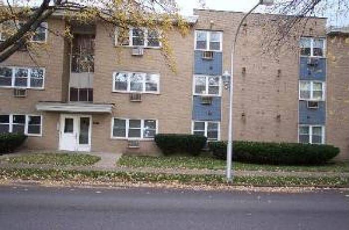 1st image of 5445 N California Ave #1D