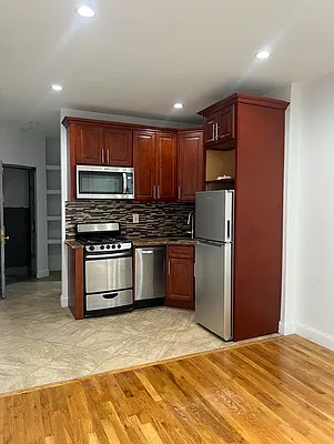 Rented by MADEHOME | media 12