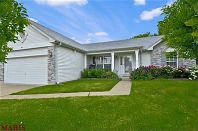 1st image of 921 Timberwood Crossing Ct