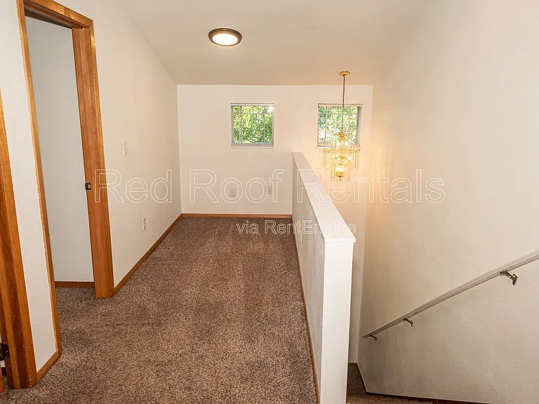 211 Varner Ave NE #2 — Photo 28