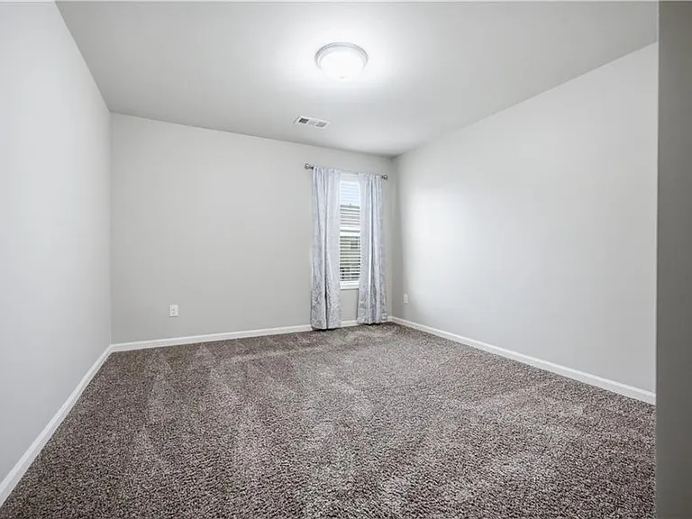 2053 Hamilton Lake Pkwy — Photo 28
