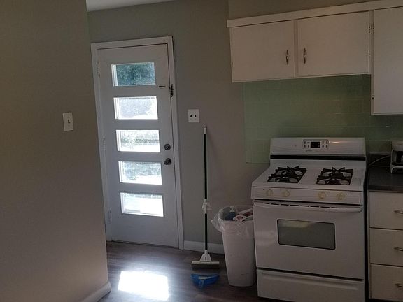5th image of 117 Haiti St