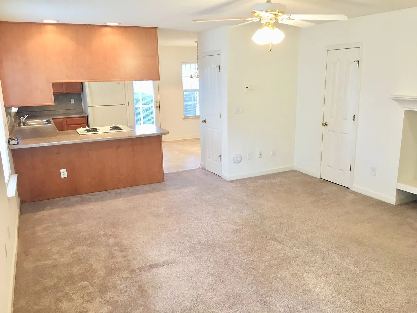 1348SF 2BR 2.5BA — Photo 2