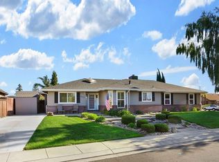 900 Spring Creek Dr, Ripon, CA 95366