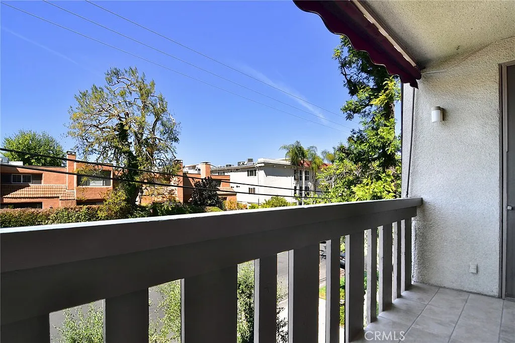 2 bed, 1617 sqft, $3,995 — Photo 3