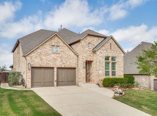 1011 Riviera Rd, Roanoke, TX 76262