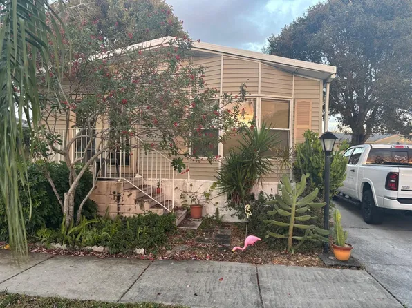 6566 NW 34th Ave Lot H009, Pompano Beach, FL 33073