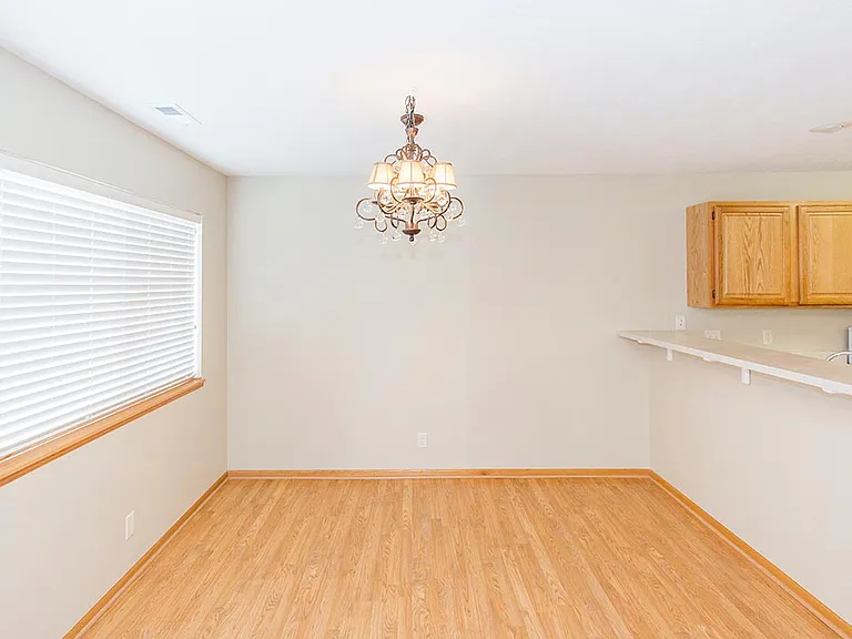 6910 Milan Dr — Photo 4