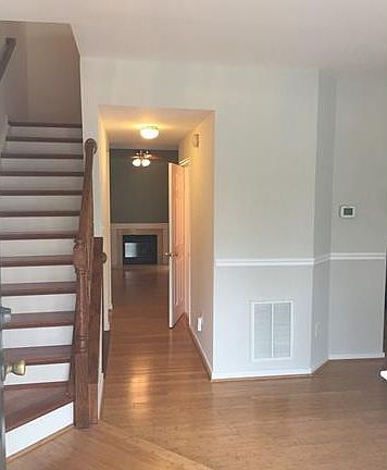 3rd image of 2867 Queensland Dr Unit 0