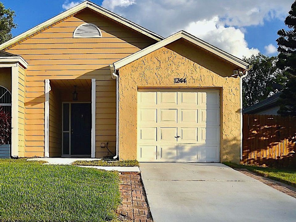 1st image of 1244 Pin Oak Dr