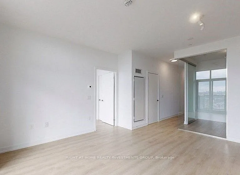 1195 The Queensway Way S #604 — Photo 7