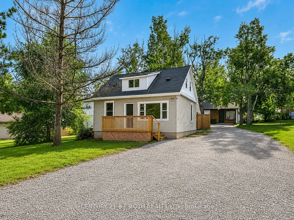 105 Westmount Dr S