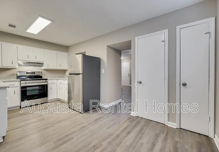 306 W Buena Vista Ave — Photo 14