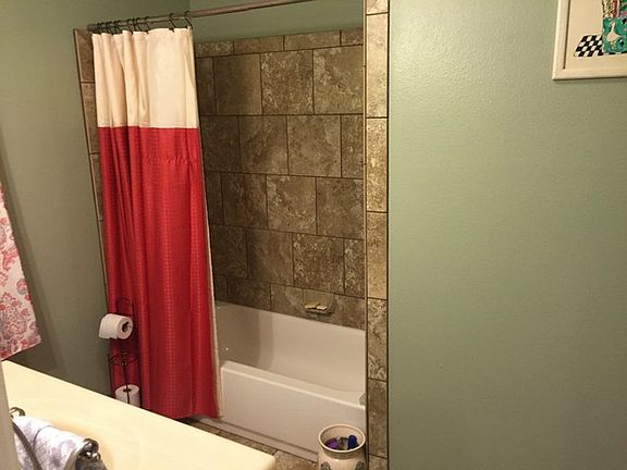 2nd image of 2926 Castiglione St