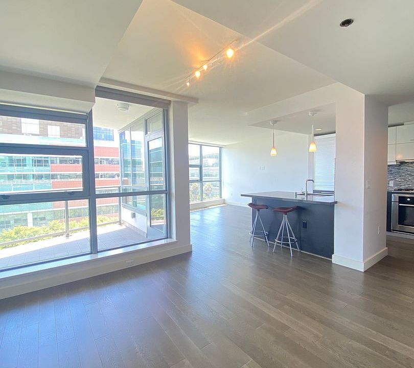 1st image of 480 Mission Bay Blvd N Unit 614