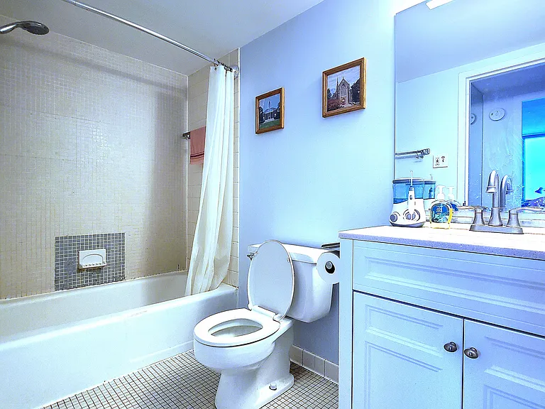 1 E University Pkwy #1408 — Photo 20