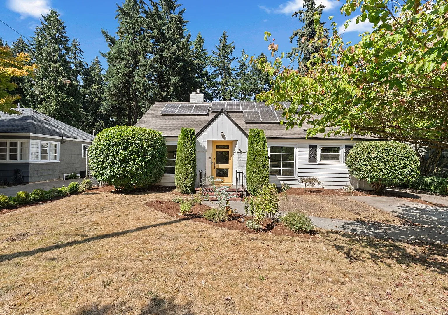 Maywood Park Bungalow with Finished Attic & Basement, Fully Fenced Yard, and Air Conditioning! — Photo 2
