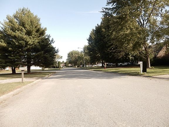 5th image of 1205 Windchase Dr