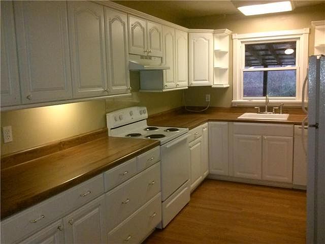 2nd image of 160 New Deal Potts Rd