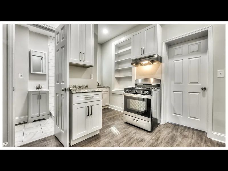 2 bed, 1.0 bath, 900 sqft, $1,175 — Photo 3