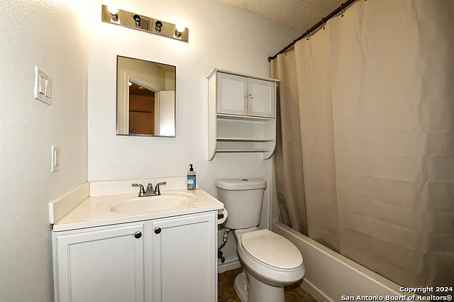 16426 Alwick Ln — Photo 16
