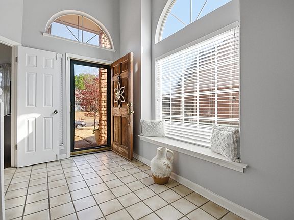 2nd image of 6605 Stephan Ridge Dr