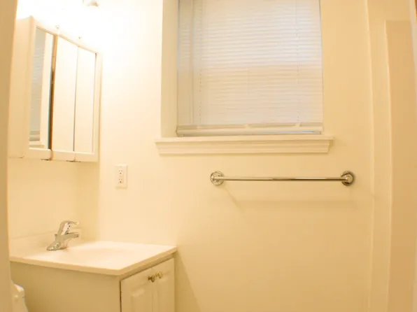 1416 Highland Ave, Hendersonville, NC