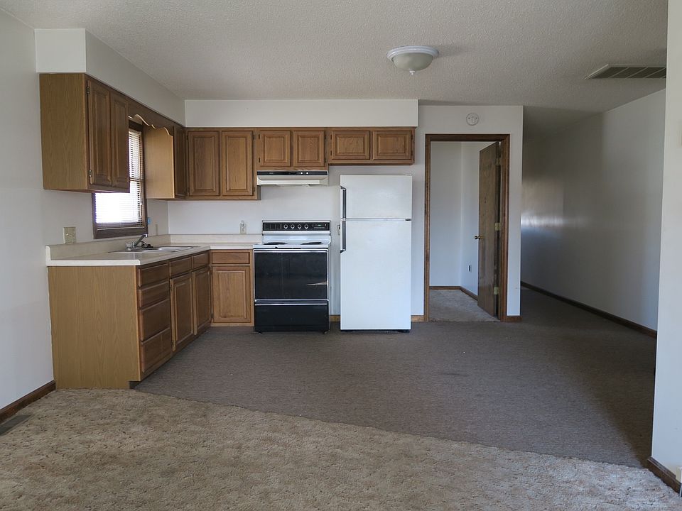 2nd image of 512 S 8th St