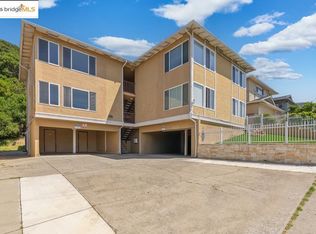 8079 Greenridge Dr, Oakland, CA 94605