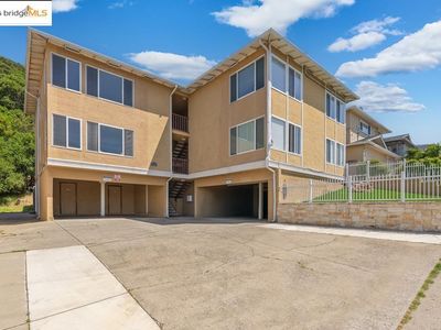 8079 Greenridge Dr, Oakland, CA, 94605