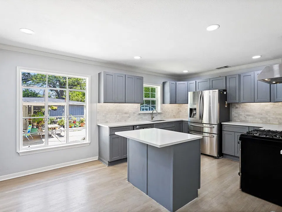 163 Cromwell Dr