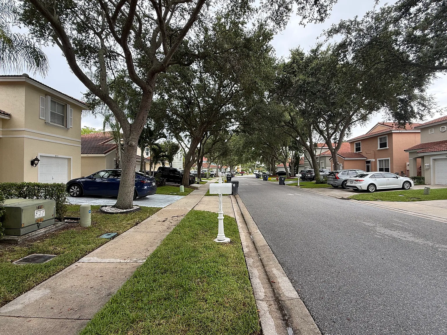 3 bed, 2.5 bath, 1944 sqft, $3,300 — Photo 4