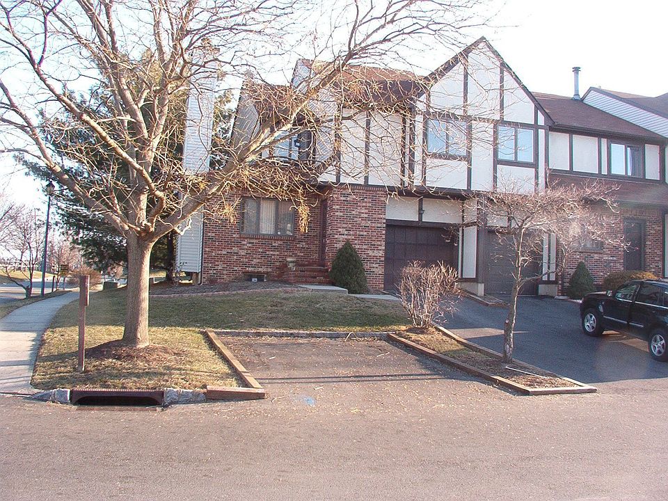 Tudor Style End Unit