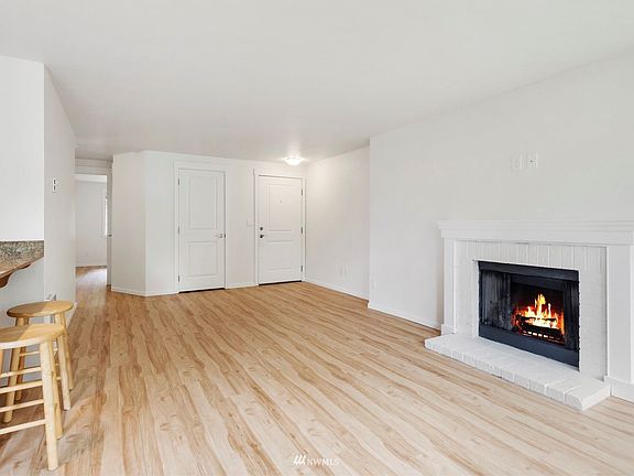 5th image of 5822 N 35th St Unit C11