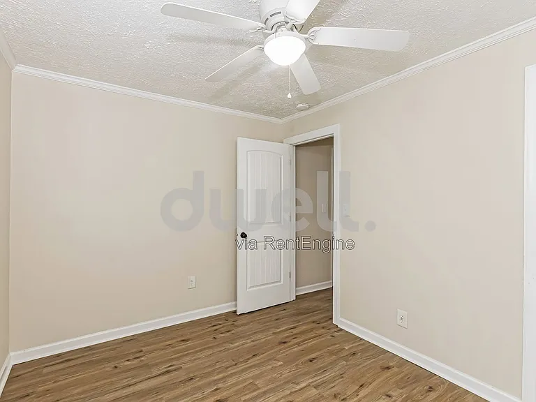 2492 Coleman Ave — Photo 11