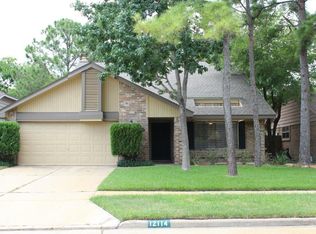 12114 Hedgedown Dr, Houston, TX 77065