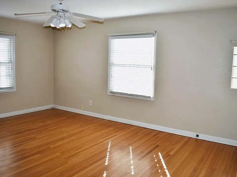 1303 E Roosevelt Ave — Photo 9